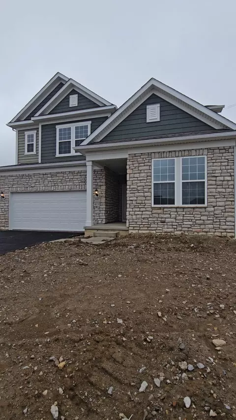 415 Cardinal Point Dr, Delaware, OH 43015