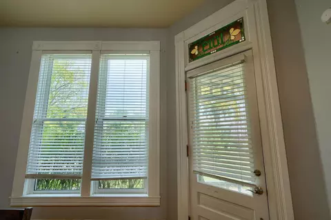 Entry Way - 1019 S Limestone St, Springfield, OH 45505 photo 1 of 10