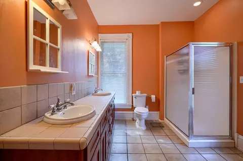 Bath - 1019 S Limestone St, Springfield, OH 45505 photo 5 of 6