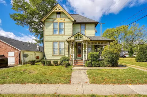 1019 S Limestone St, Springfield, OH 45505
