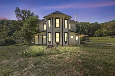 14895 County Road 436, Dresden, OH 43821