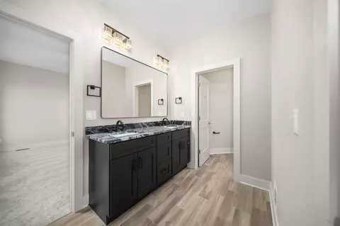 Bath - 7029 Snowdrop Ct, Dublin, OH 43016 photo 5 of 8