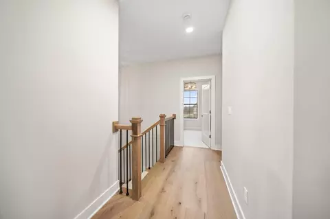 Entry Way - 7029 Snowdrop Ct, Dublin, OH 43016 photo 9 of 10