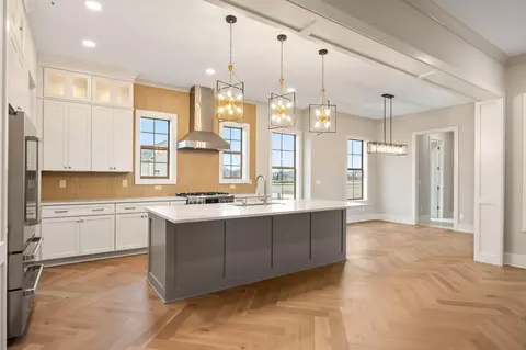 Kitchen - 7029 Snowdrop Ct, Dublin, OH 43016 photo 2 of 4