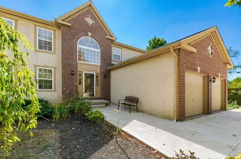 3902 Rivers Run Dr, Lewis Center, OH 43035