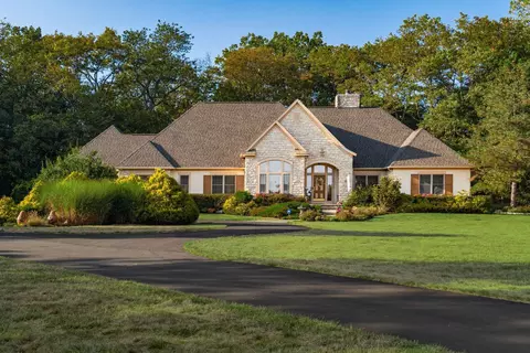 545 Trillium Dr, Galloway, OH 43119