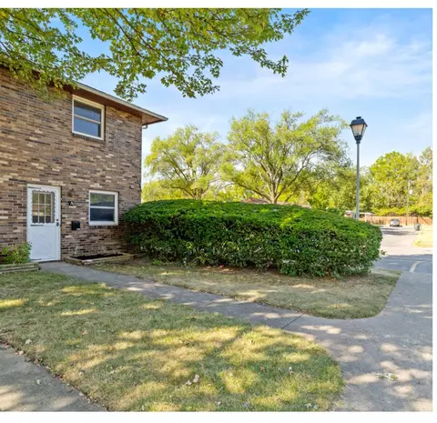 1226 Woodbrook Cir W #144, Columbus, OH 43223