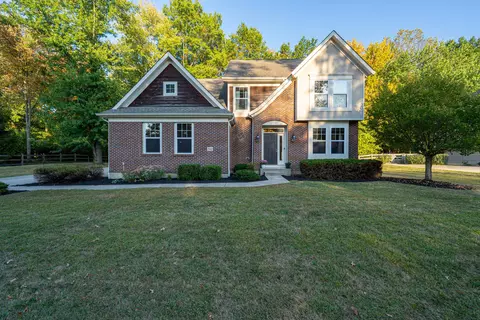 2942 Clark State Xing, Blacklick, OH 43004