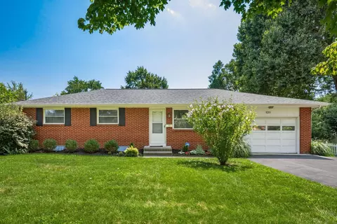 131 Cherrington Rd, Westerville, OH 43081