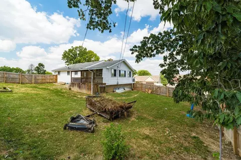 Exterior - 552 Summitview Dr, Lancaster, OH 43130 photo 5 of 5