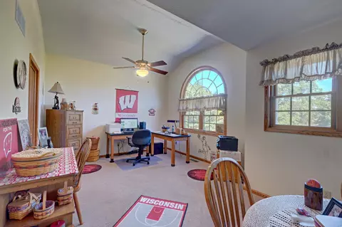 1051 Thomas Dr, Marion, OH 43302 photo 17