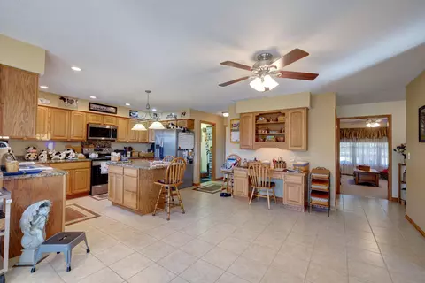 1051 Thomas Dr, Marion, OH 43302 photo 7