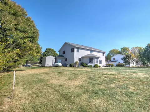 1051 Thomas Dr, Marion, OH 43302 photo 3