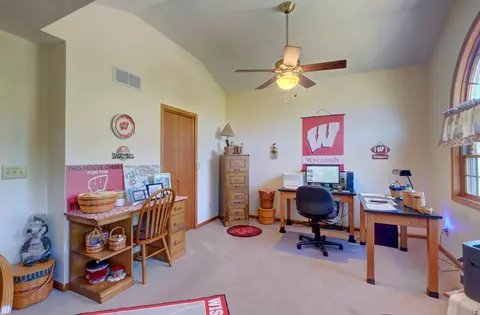 1051 Thomas Dr, Marion, OH 43302 photo 18
