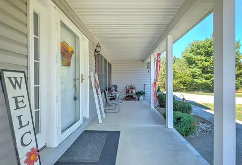 1051 Thomas Dr, Marion, OH 43302 photo 2