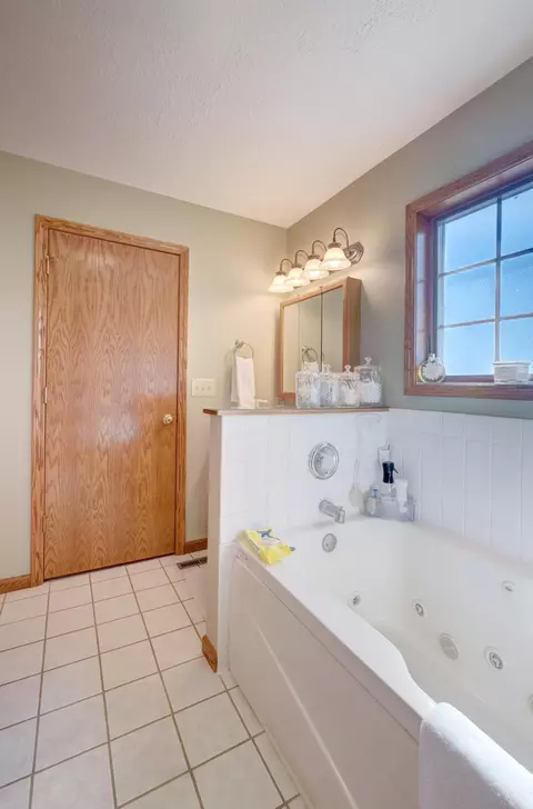 1051 Thomas Dr, Marion, OH 43302 photo 27