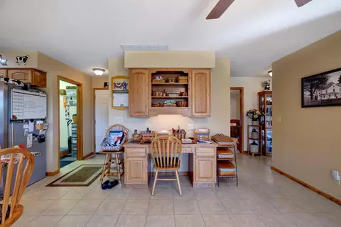 1051 Thomas Dr, Marion, OH 43302 photo 5