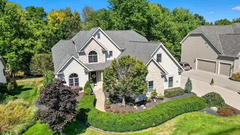 2515 Coltsbridge Dr, Lewis Center, OH 43035