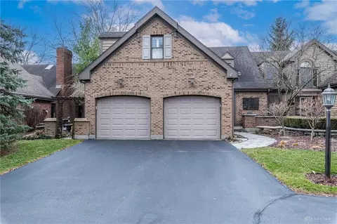 514 Cottingwood Ct, Dayton, OH 45429