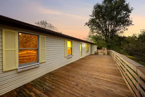 1615 Olmstead Rd, West Jefferson, OH 43162