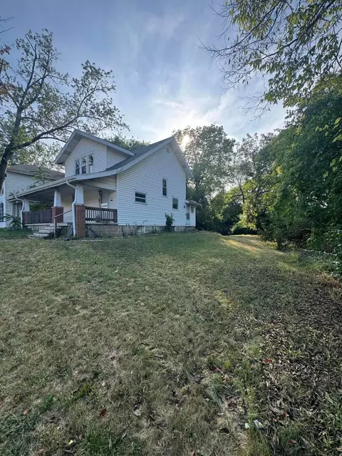 1009 N Lowry Ave, Springfield, OH 45504