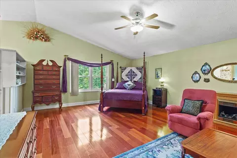 Bedroom - 7511 E Us Highway 36, Cable, OH 43009 photo 2 of 2