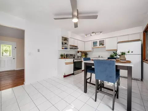 Kitchen - 1949 Hamrock Dr, Powell, OH 43065 photo 5 of 5
