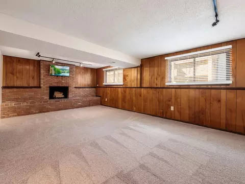 Living - 1949 Hamrock Dr, Powell, OH 43065 photo 3 of 5