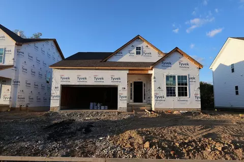 7920 Collins Dr, Reynoldsburg, OH 43068