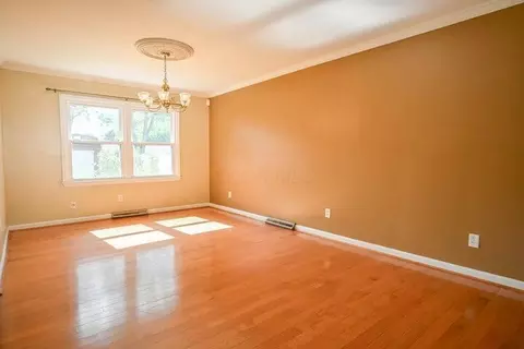 Living - 2540 Rebecca Dr, Springfield, OH 45503 photo 3 of 6