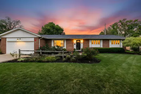 1560 Pemberton Dr, Columbus, OH 43221