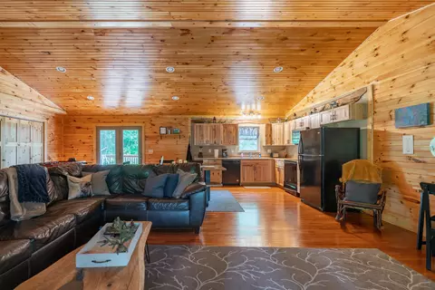 Living - 33461 Barker Rd, Logan, OH 43138 photo 4 of 4