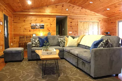 Living - 33461 Barker Rd, Logan, OH 43138 photo 2 of 4