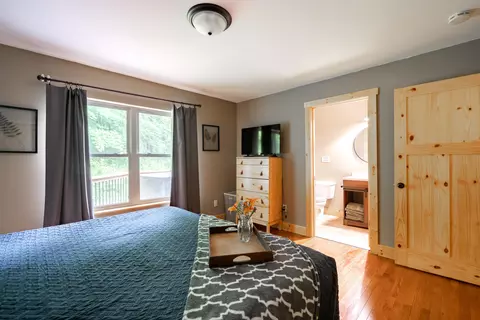 Bedroom - 33461 Barker Rd, Logan, OH 43138 photo 6 of 9