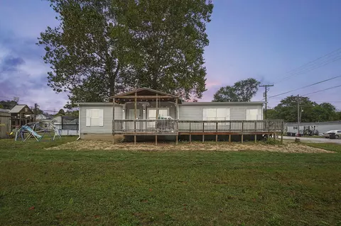1177 Homer St, Logan, OH 43138