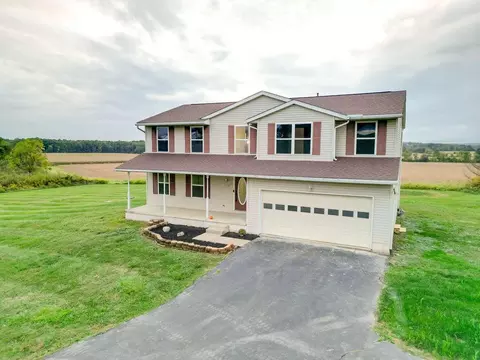 7503 Rangeline Rd, Mount Vernon, OH 43050
