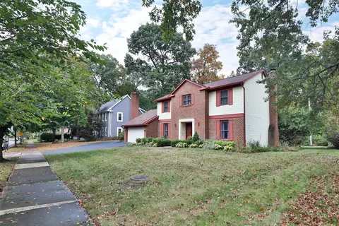 1146 Forest Rise Dr, Westerville, OH 43081
