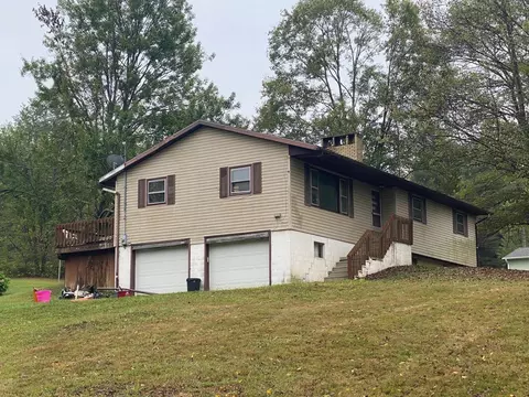 4338 Briarcliff Rd, Nashport, OH 43830