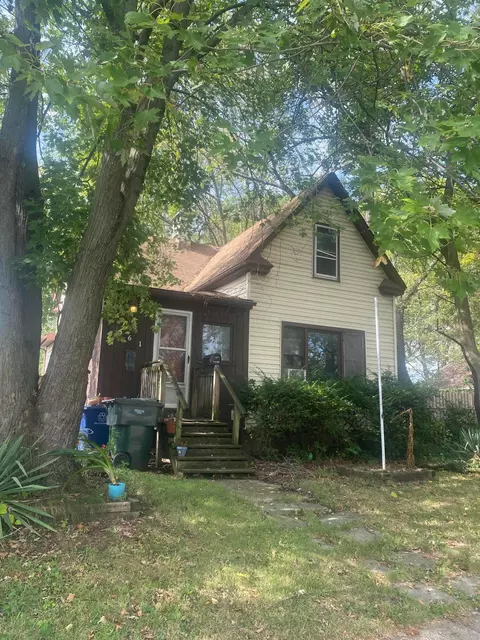 561 S Hampton Rd, Columbus, OH 43213