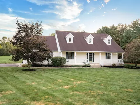 640 Curve Rd, Delaware, OH 43015