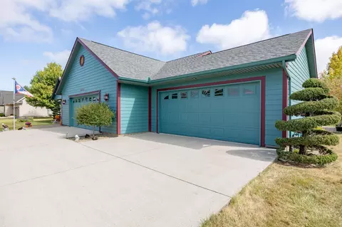 6602 Catamaran Dr, Huntsville, OH 43324