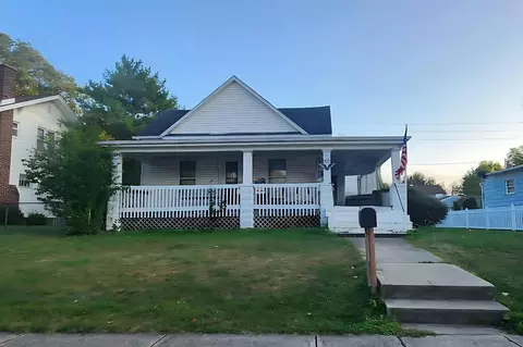 207 E Montford Ave, Ada, OH 45810