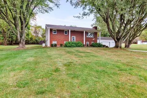 87 Crestline Rd, Heath, OH 43056 photo 3
