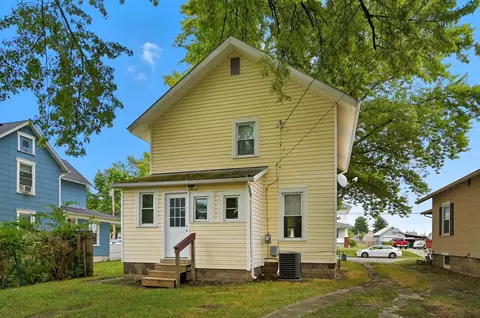 Exterior - 127 Bellevue Ave, Springfield, OH 45503 photo 5 of 8