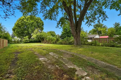 Exterior - 127 Bellevue Ave, Springfield, OH 45503 photo 8 of 8