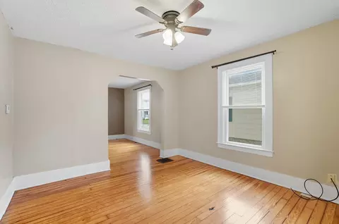 Living - 127 Bellevue Ave, Springfield, OH 45503 photo 6 of 6