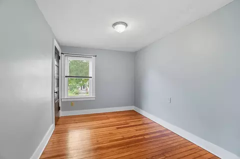 Bedroom - 127 Bellevue Ave, Springfield, OH 45503 photo 4 of 7
