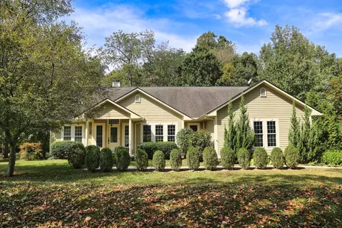 7219 Johnstown Rd, Mount Vernon, OH 43050