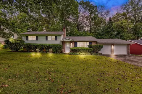 1522 Pleasantview Dr, Lancaster, OH 43130