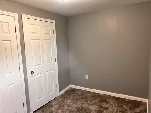 Bedroom - 1015 Hillcrest Ave, Springfield, OH 45504 photo 5 of 6